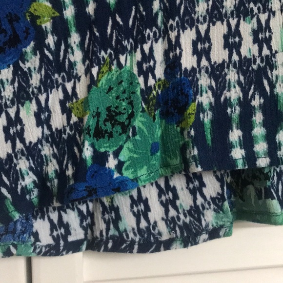 H.I.P. Short Sleeve Top - Picture 5 of 8